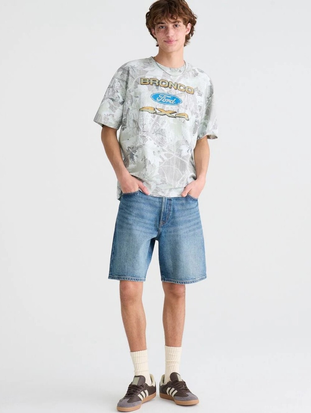 Aeropostale Men's Medium Blue Denim Shorts